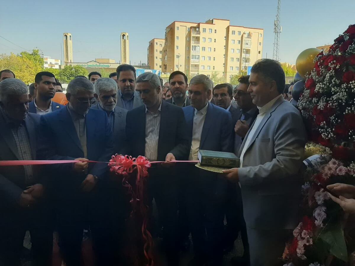 بازارچه بزرگ عرضه مستقیم محصولات کشاورزی به همت دادستانی همدان افتتاح شد