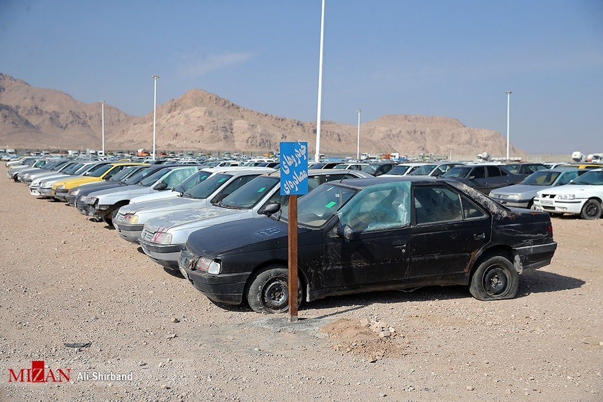 دادستان مرکز استان اردبیل: خودرو‌های فرسوده در پارکینگ‌های استان هرچه سریع‌تر تعیین تکلیف شوند