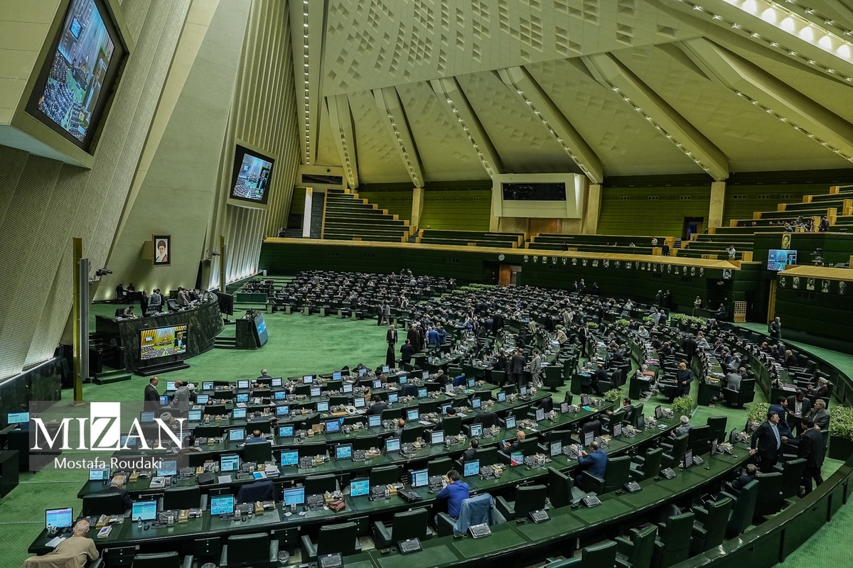 فردا، کلیات لایحه بودجه با حضور رئیس جمهور در صحن بررسی می‌شود